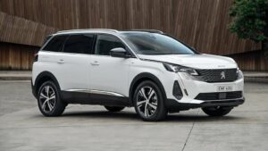 Peugeot 5008 SUV exceeds expectations
